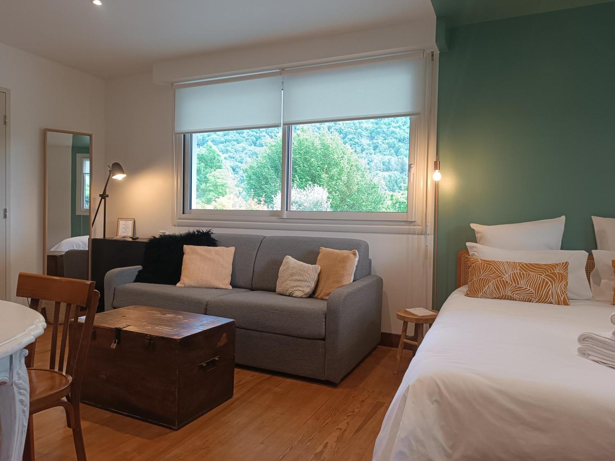 Bed and Breakfast Le Jardin De Moulis, Saint Girons, Ariege, Pyrenees, Exterior foto