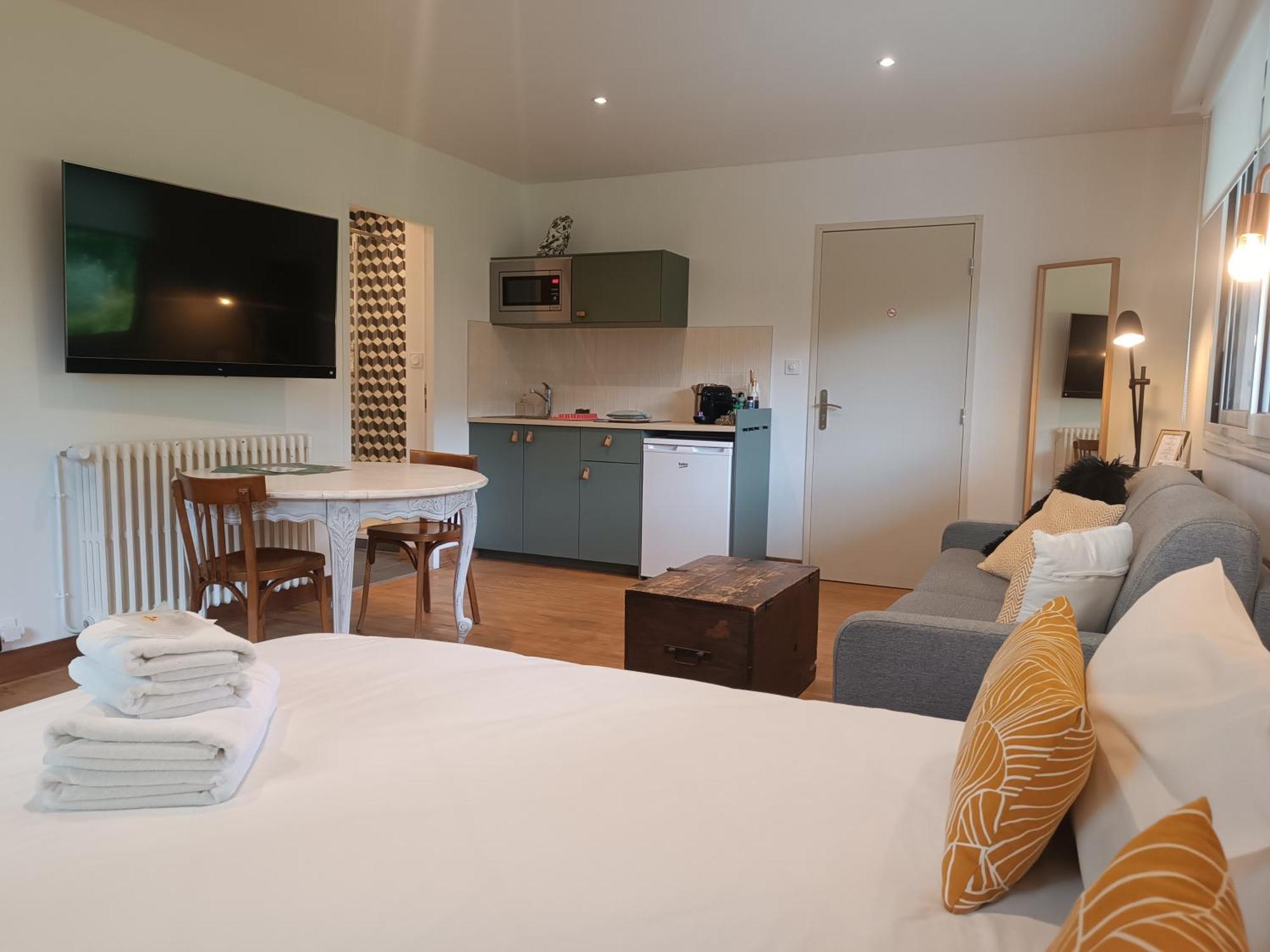 Bed and Breakfast Le Jardin De Moulis, Saint Girons, Ariege, Pyrenees, Exterior foto