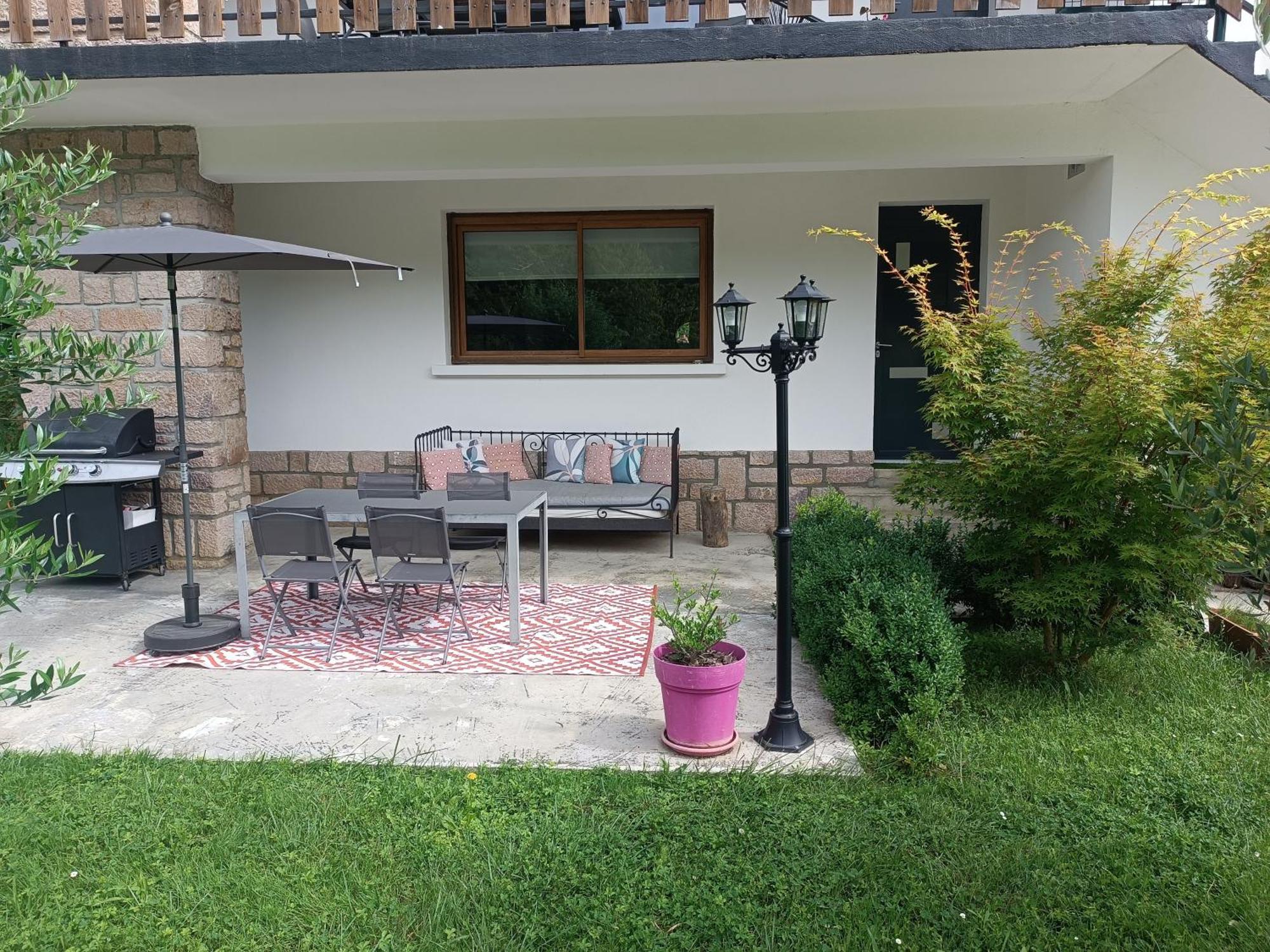 Bed and Breakfast Le Jardin De Moulis, Saint Girons, Ariege, Pyrenees, Exterior foto